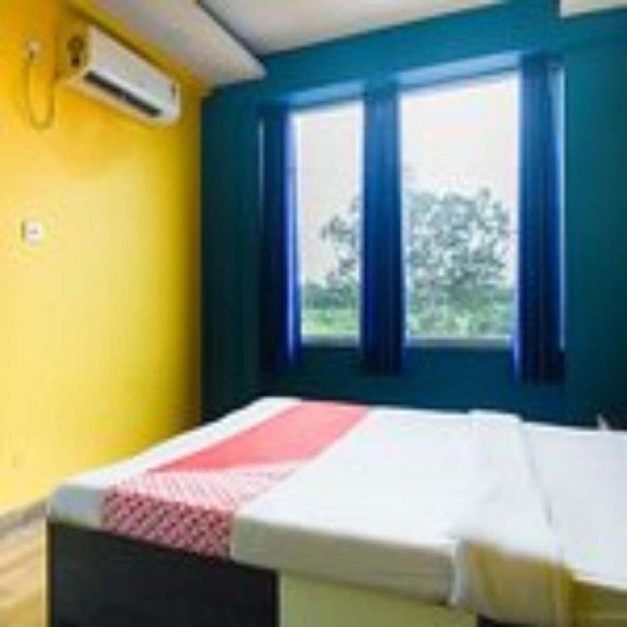 Staymaker Royal Galaxy Durgapur  Exterior photo